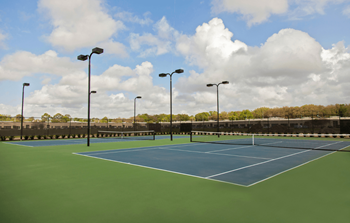 Tennis & pickleball courts